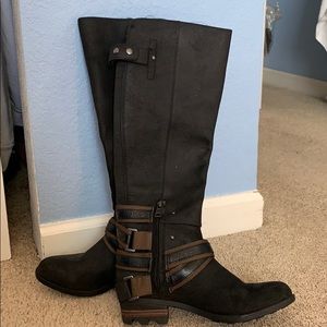 Women’s tall Sorel leather boots